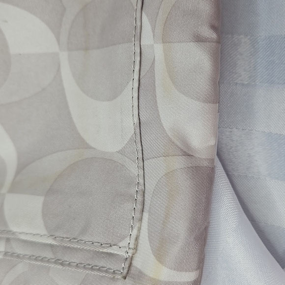 COACH GETAWAY CREME/ GRAY SATEEN SIGNATURE CROSSBODY TRAVEL FILE BAG - Picture 2 of 7